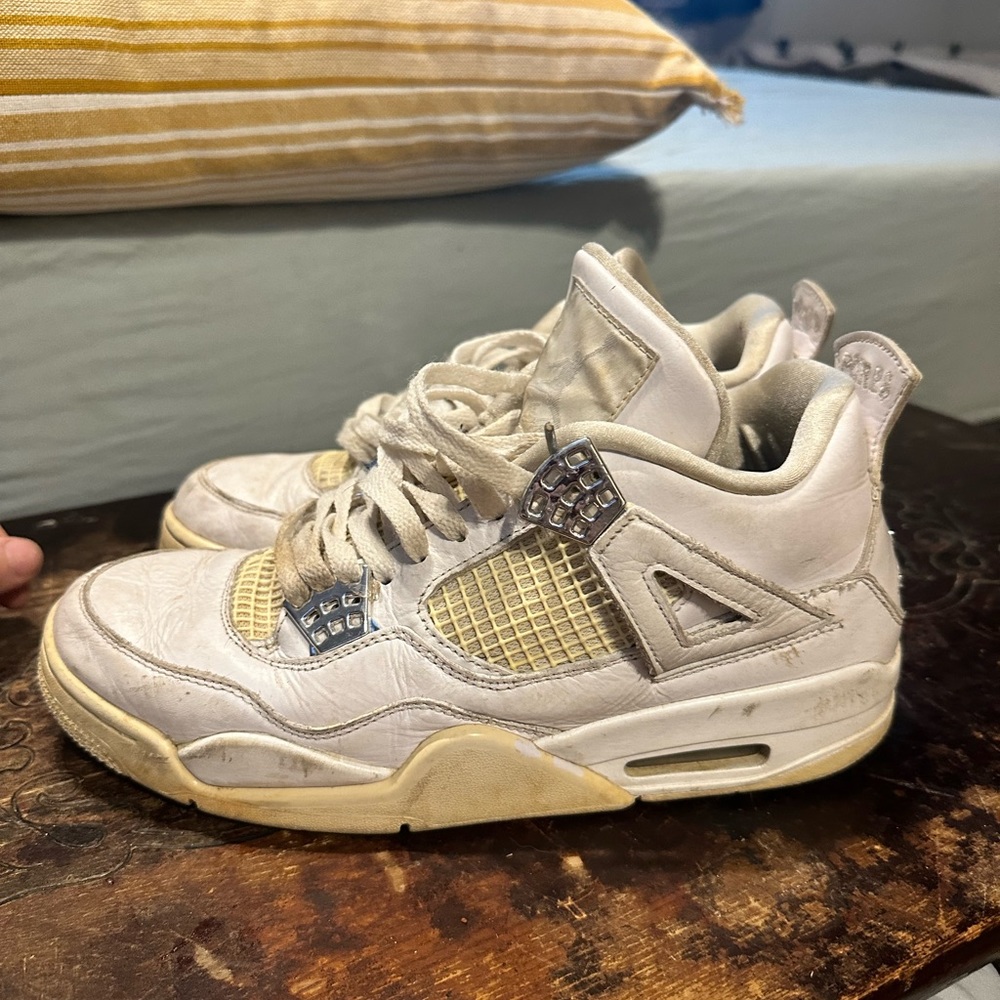 Jordan pure money, fours size 9.5